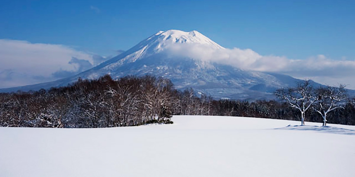 羊蹄山の冬景色